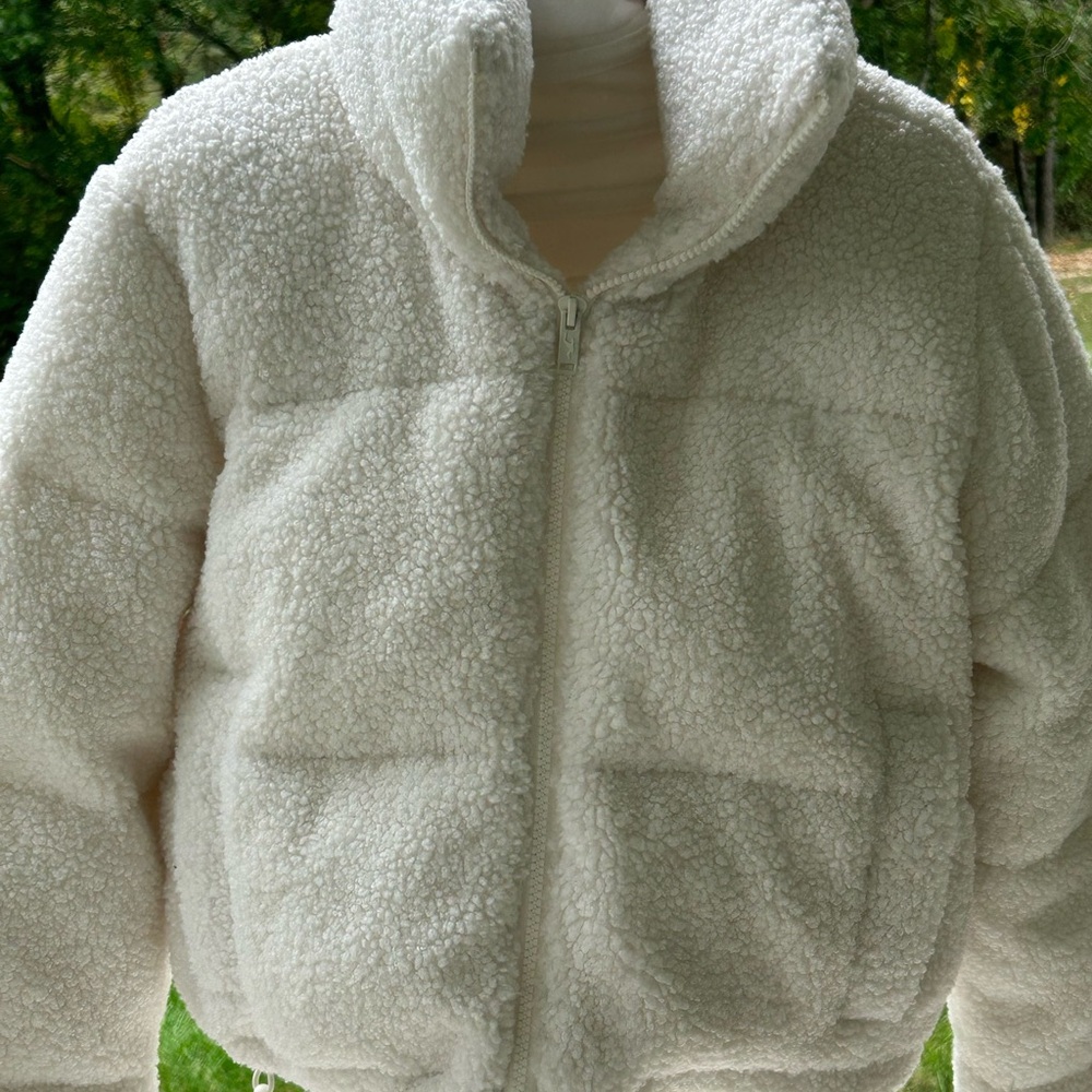 NWOT-Hollister Ultimate mini Cream Sherpa puffer Jacket - Picture 3 of 8